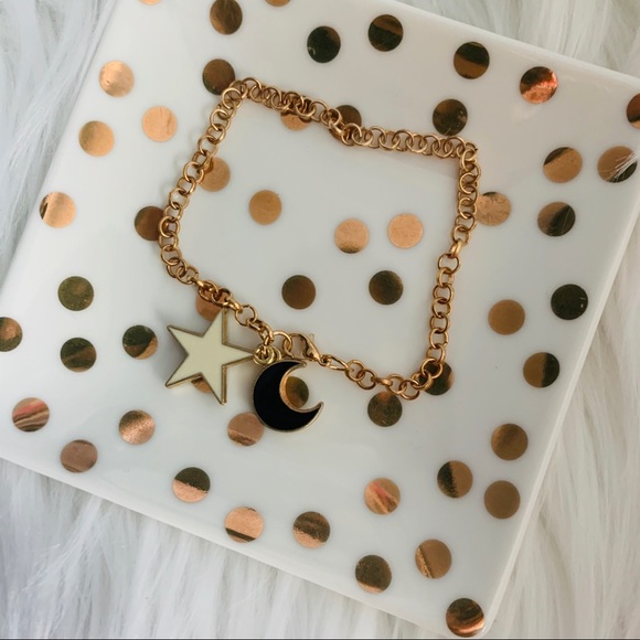 CLEARANCE NEW Star and moon charm bracelet in gold - Picture 4 of 6